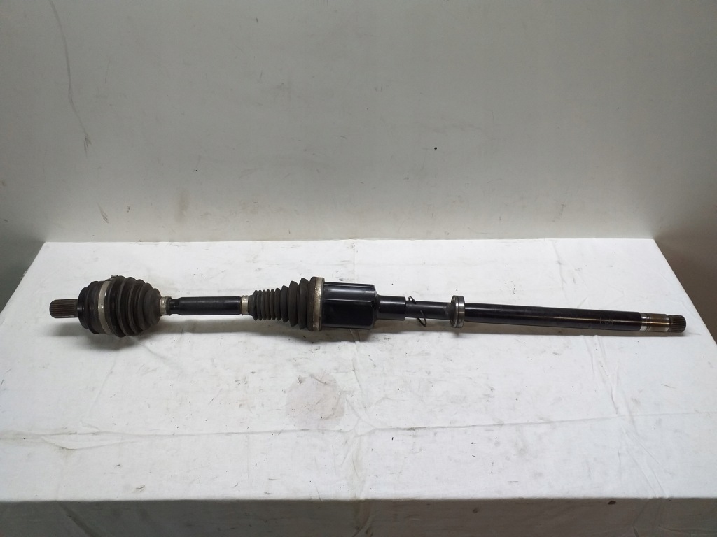 Купити Mercedes x290 привідний вал ліва