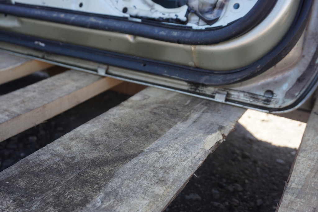 фото №14, Subaru forester ii дверь передние левая 93h молдинг 2002-2005rok золотой