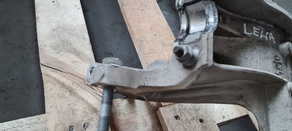 фото №5, A6 c8 4k кронштейн кронштейн кронштейн двигуна ліва ліва 80a399295s q5 80a a7 4k