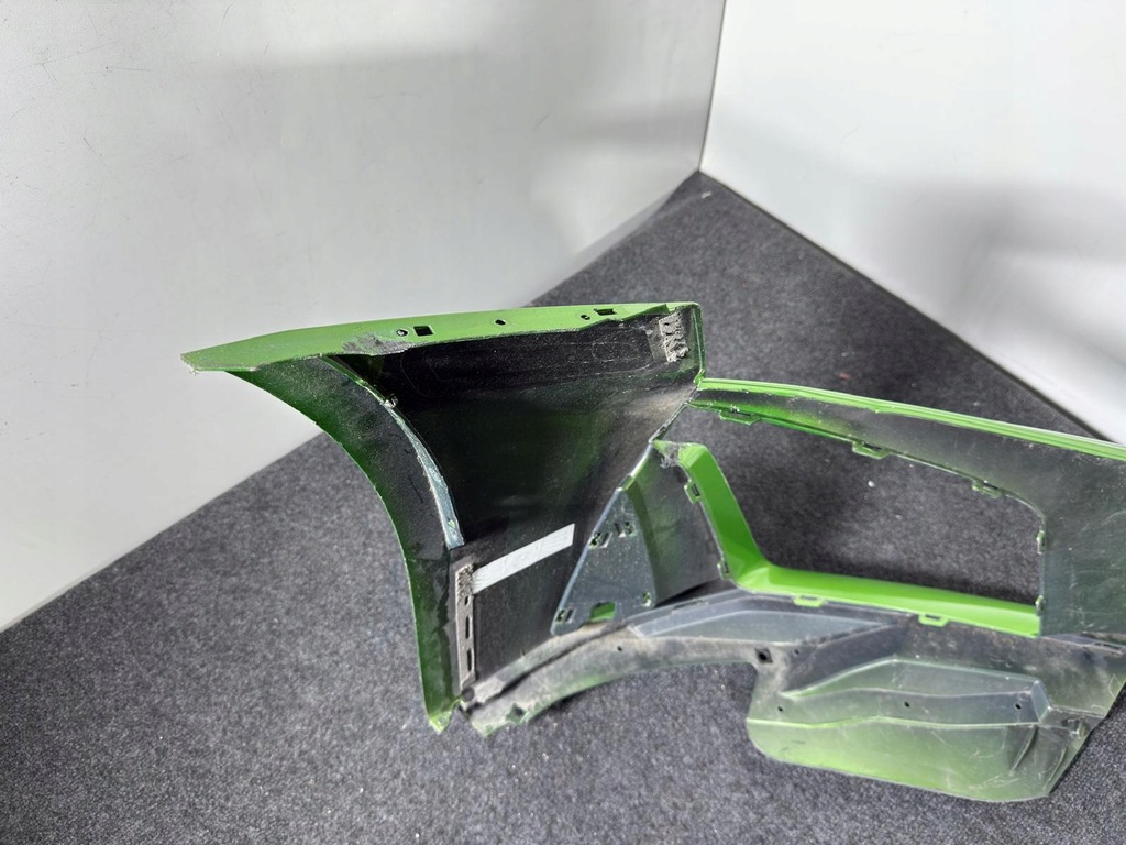 фото №12, Audi r8 lift 4s0 4s 4s0807437d бампер перед передний полный хороший