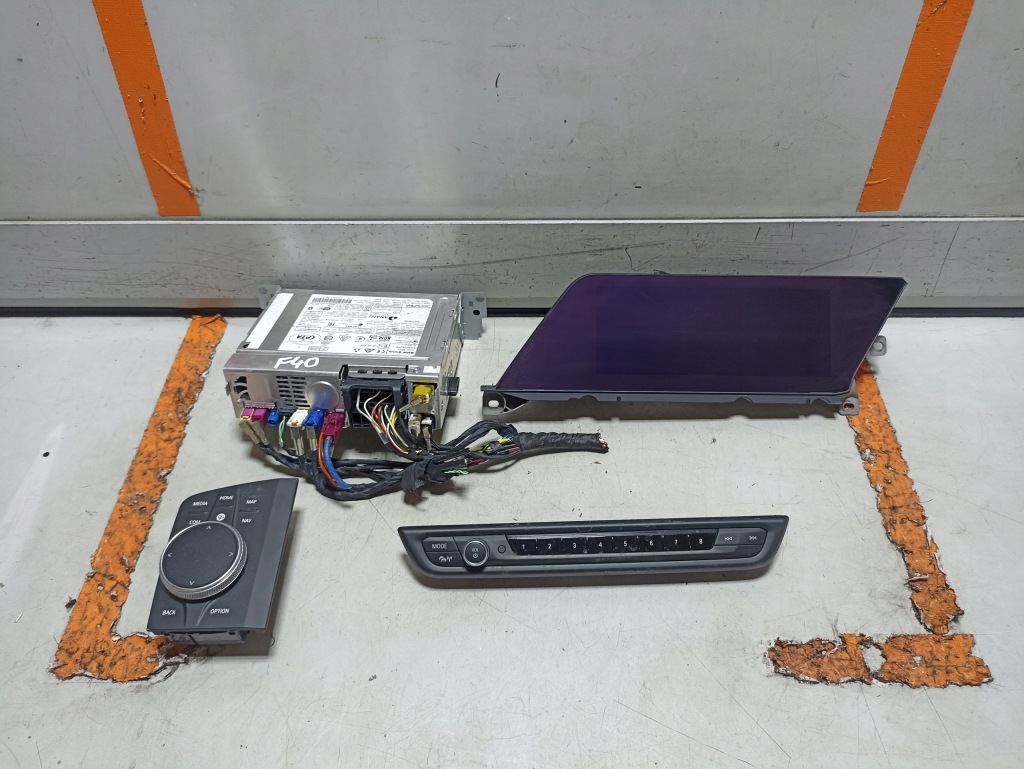 фото №1, Bmw 1 f40 радио навигация 5a0edf6