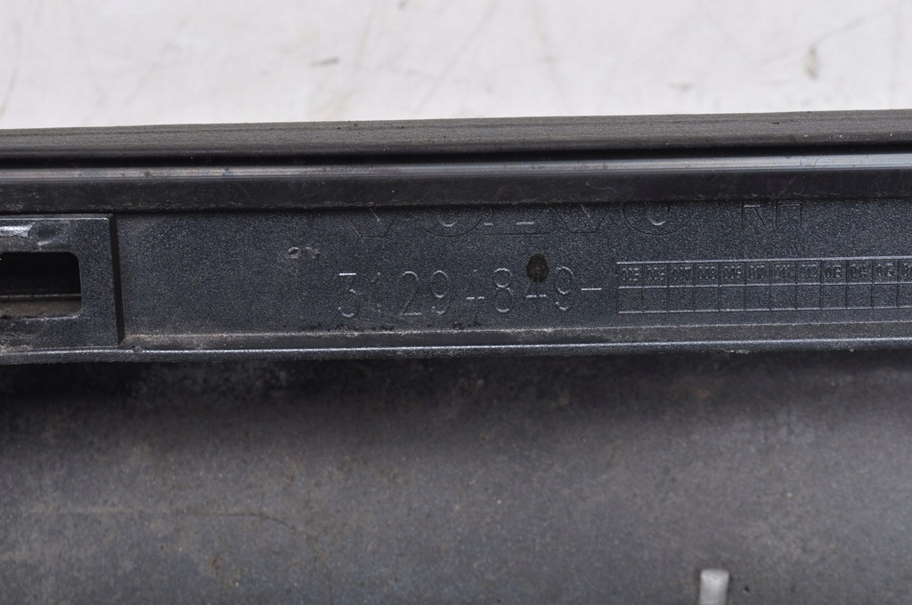 фото №13, Volvo xc60 i молдинг накладка порог правая 31294849