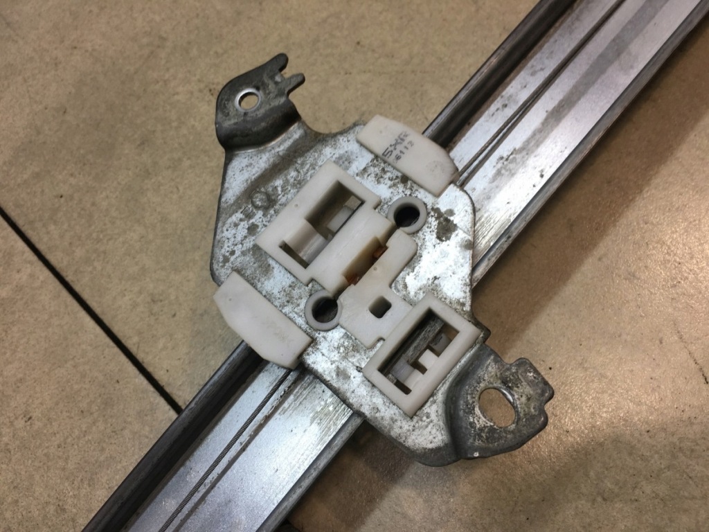 фото №6, Подъемник стекло правый перед micra k12 0130822203