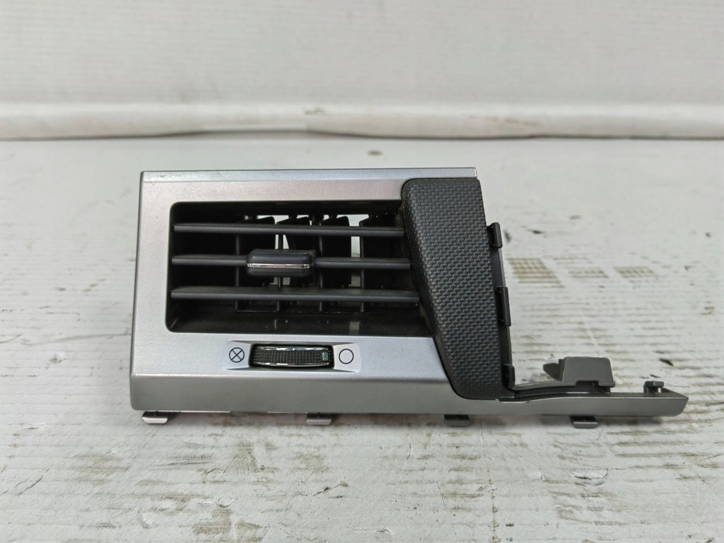 Купить Ssangyong musso 2.2 19r решётка обдув левая