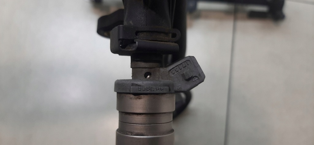 фото №6, Молдинг упорскування ford ka 1.3 95be.bc iw155