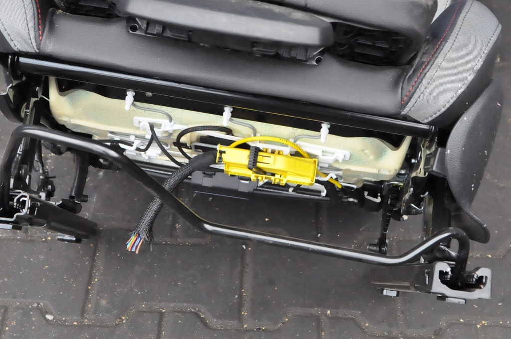 фото №16, Mini countryman f60 jcw перехідник салону сидіння заднє сидіння cooper s