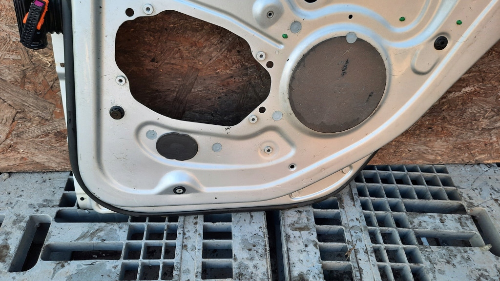 фото №10, Рама рамка дверь правый задняя volkswagen golf v 07r