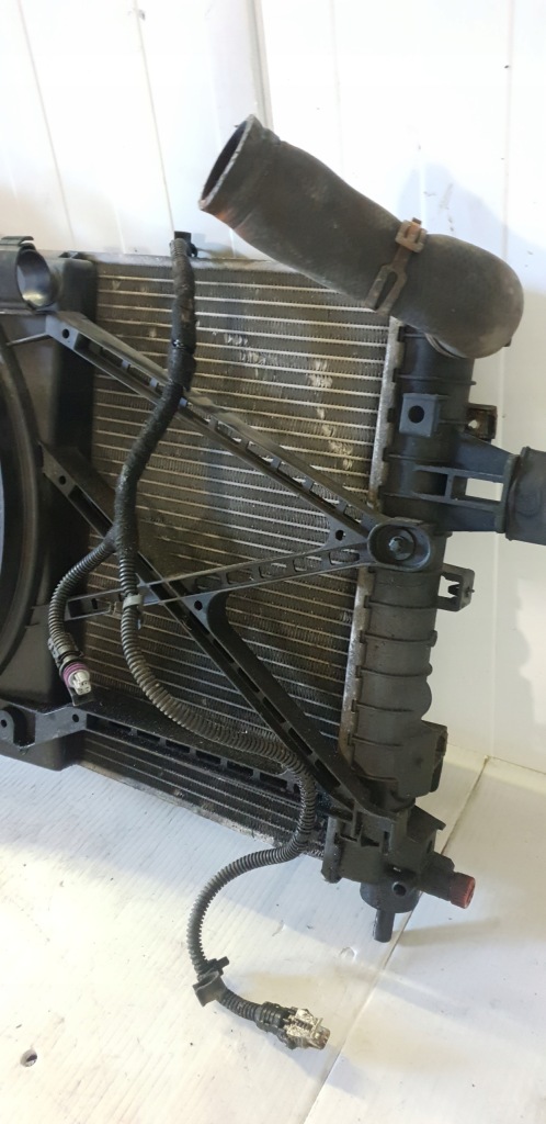 Радиатор воды вентилятор opel astra h 1,4 Цена