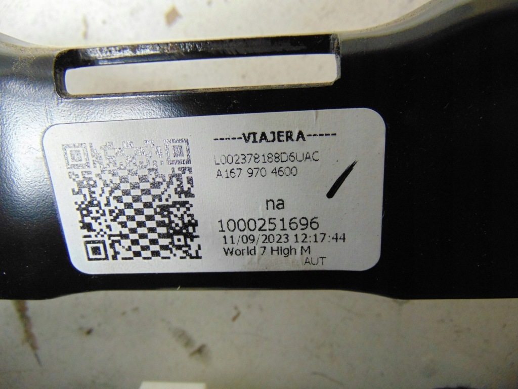 фото №16, Підлокітник бардачок підголівник mercedes w167 a1679701304 a1679704600