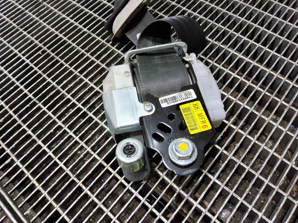 Передній ремінь безпеки перед сторона права ssangyong tivoli 7460235400 Недорого