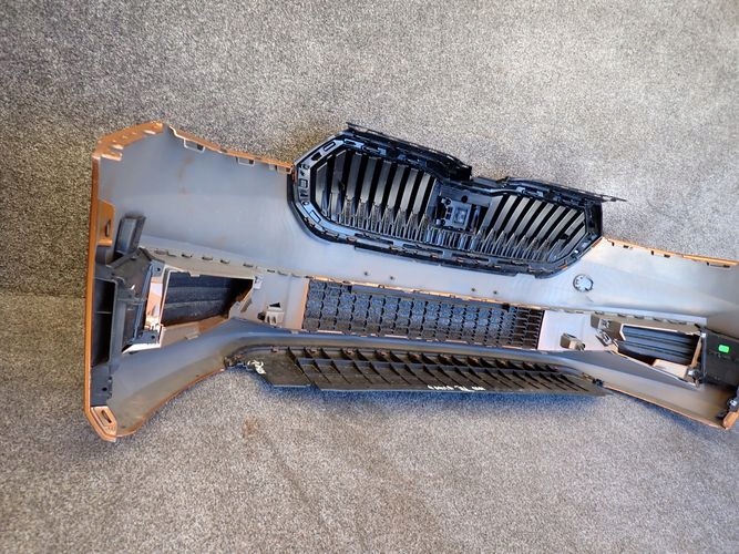 фото №7, Skoda fabia iv бампер передній перед впуск повітря