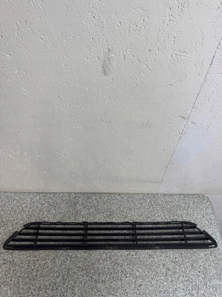 Решётка бампера volvo v40 ii 2012-2018r 31347091 с Разборки