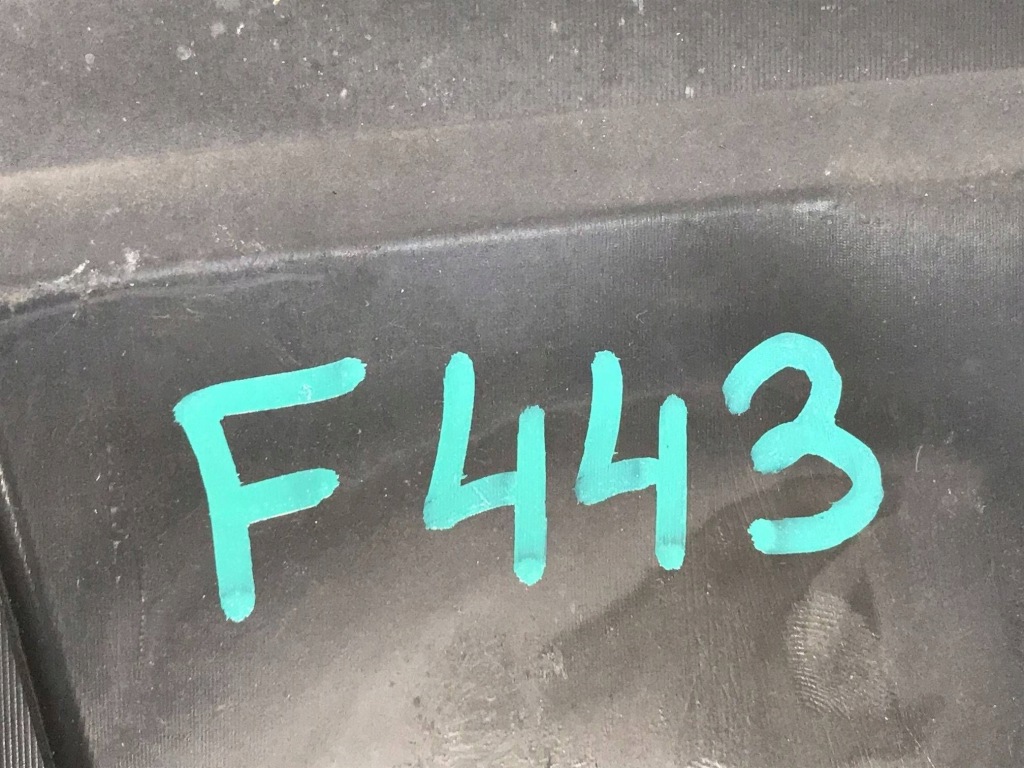 Audi q5 2 80a накладка верхній поперечина перед 80a807081 Зі Шроту