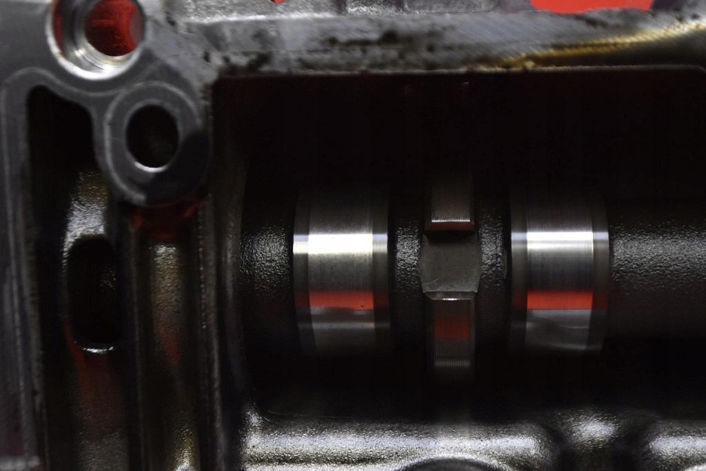 Крышка клапанов корпус валы 55565668 opel insignia a 2.0 cdti 130km 08-14 Недорого