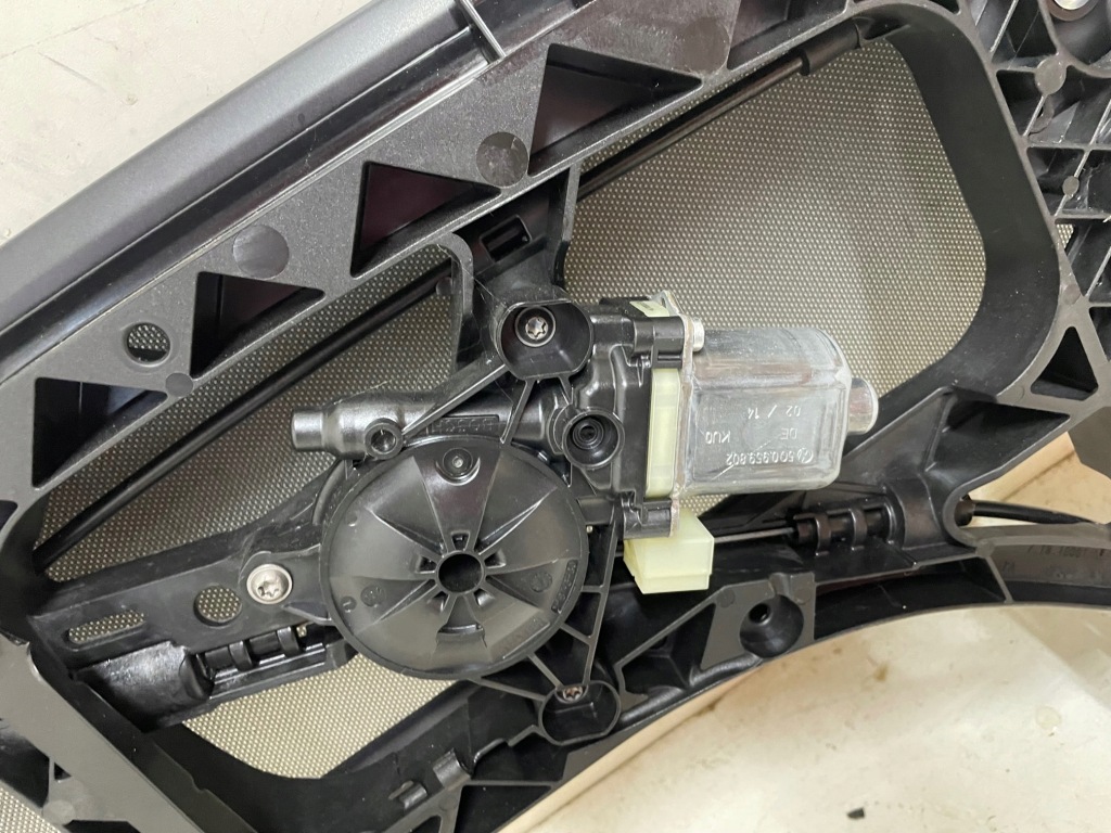 Audi tt cabrio ветрозащитный экран сетка windshot 8s7862951 Оригинал