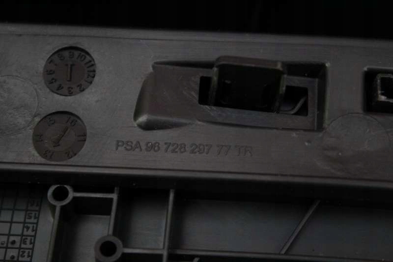 фото №12, Туннель средний подлокотник eu peugeot 208 13r