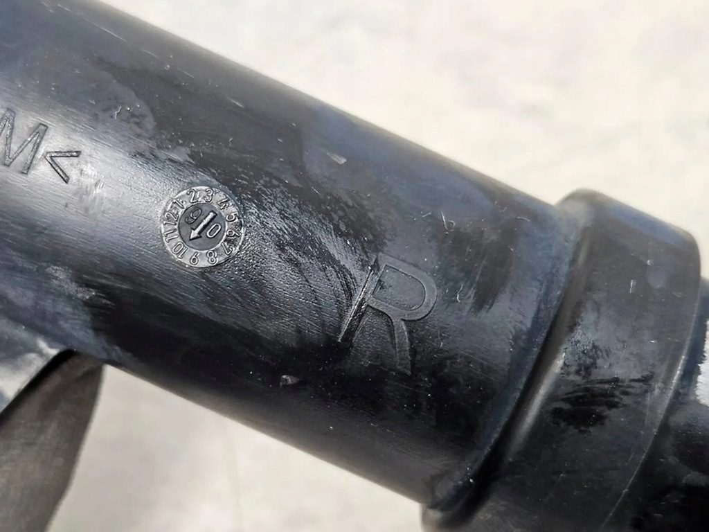 фото №6, Насадка омыватель лампы правый kia sorento i lift 07-09