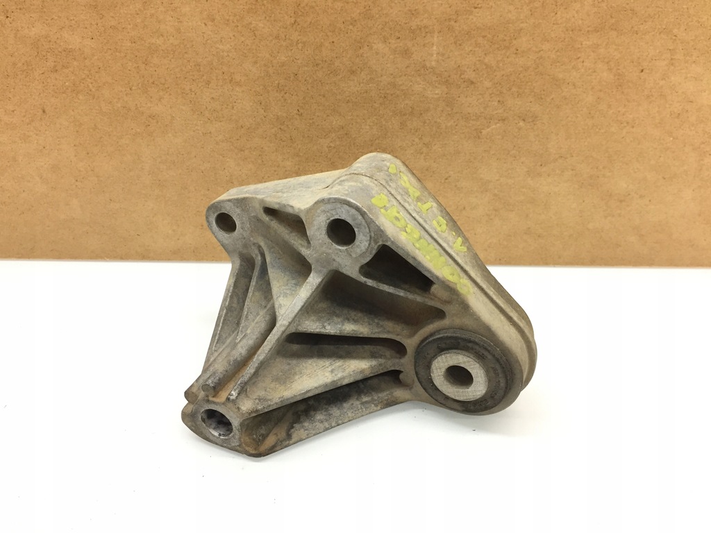 фото №1, Transit connect mk2 1.5 кронштейн кронштейн коробки