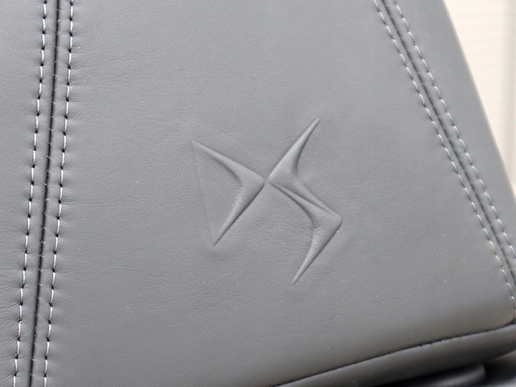 Сидіння передні заднє сидіння шкіряний комплект citroen ds3 crossback 18- r. Доставка