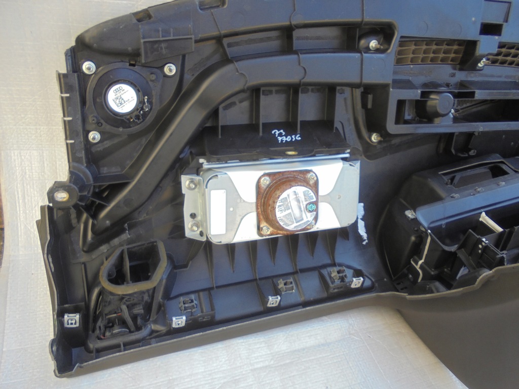 фото №8, Nieregenerowana ремені панель приладів консоль панель приладів подушка безпеки audi a4 b8 lift fl коричнева