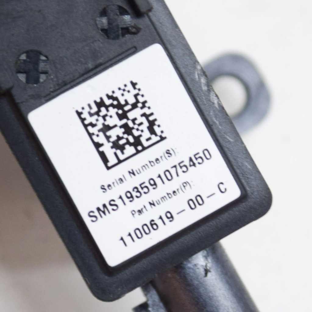 Tesla model 3 2020 правая сторона камера на крыле боковой с Разборки