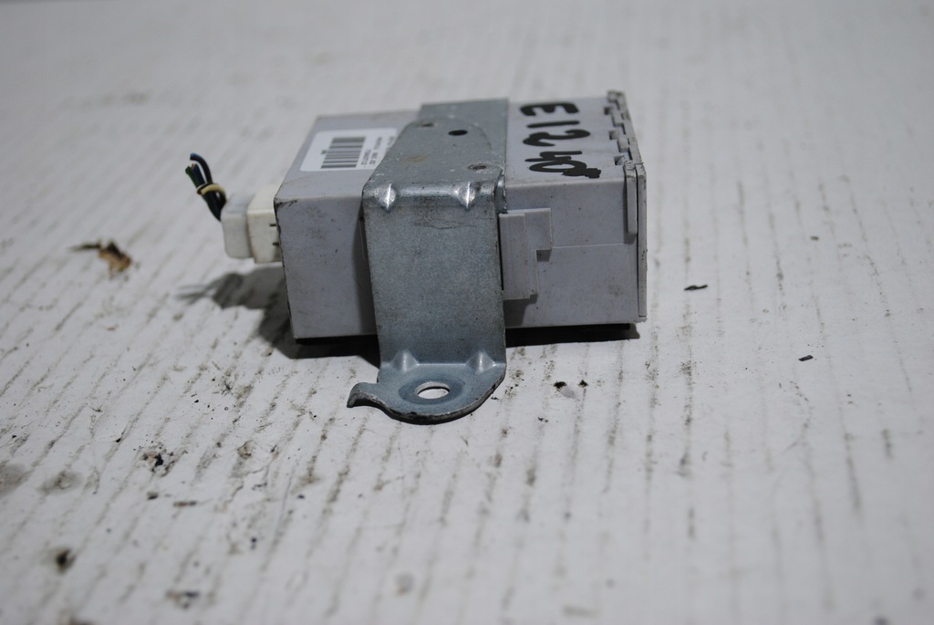 фото №6, Блок управления замка центрального corolla e12 8974102050