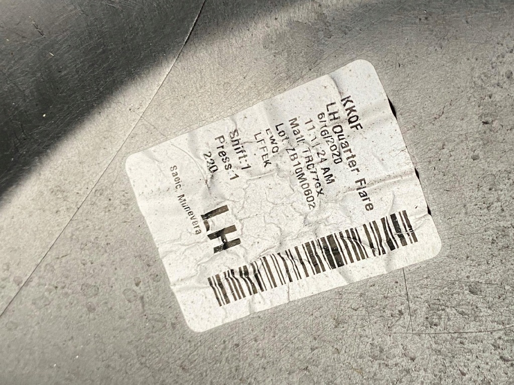 фото №8, Jeep cherokee liberty накладка крыла левая задняя