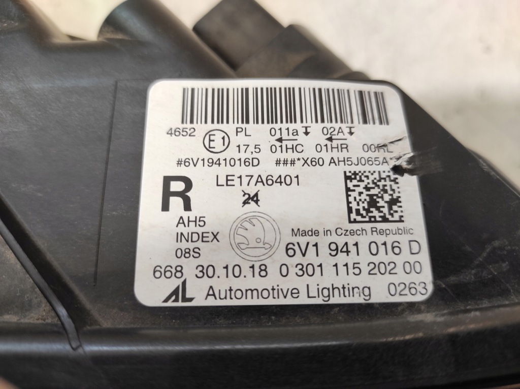 фото №9, Skoda fabia 3 iii lift 18- лампа правая перед 6v1941016d