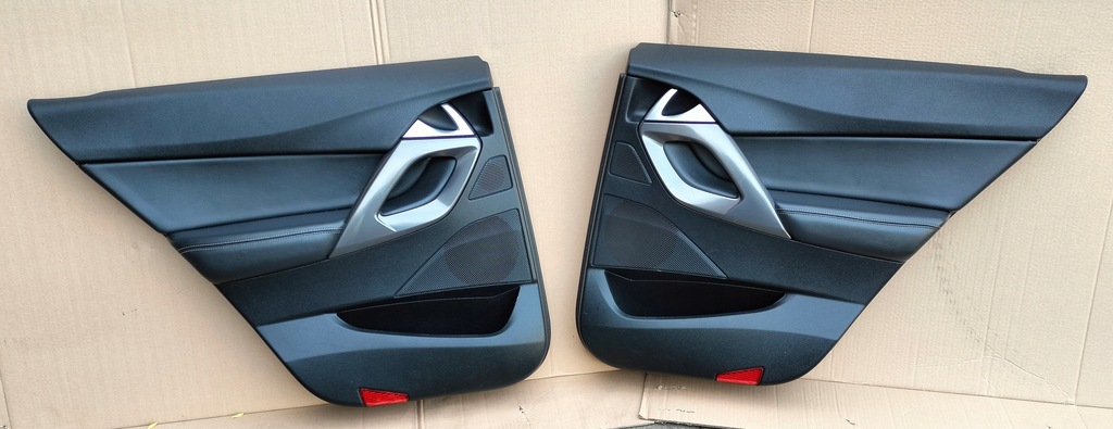 фото №1, Citroen ds5 обшивка двері задня