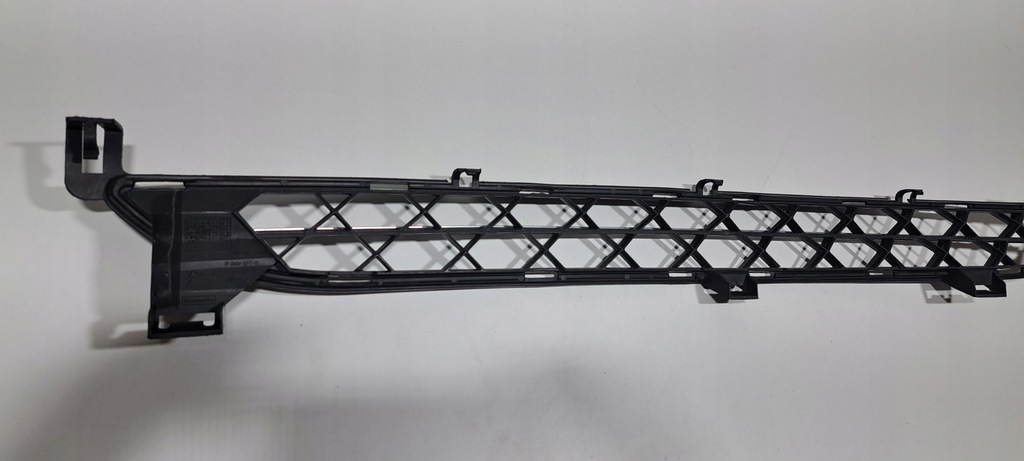 фото №7, Citroen c4 picasso решётка средняя бампер перед 9680403177