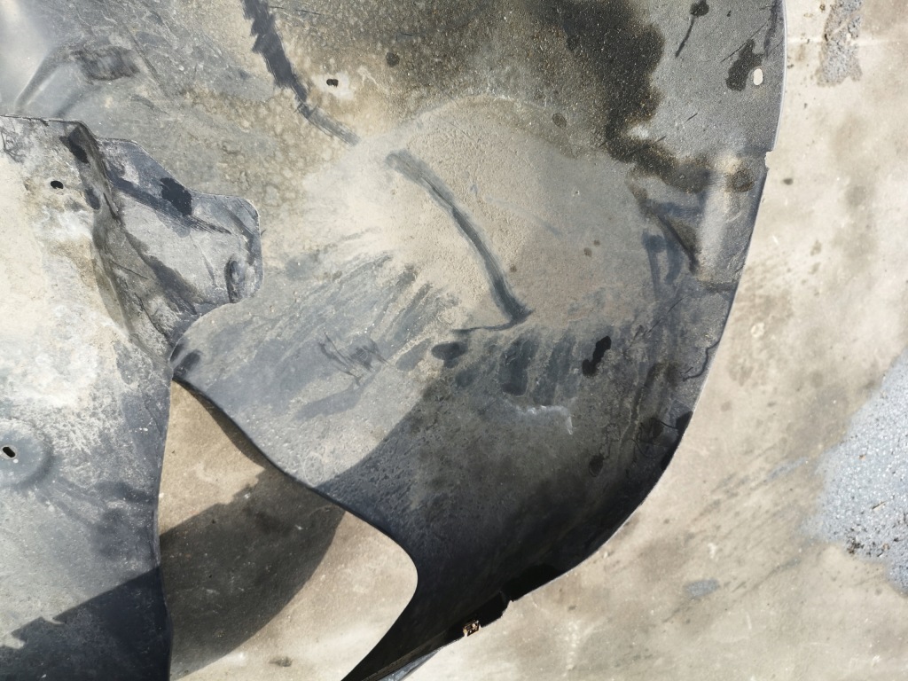 Купить Подкрылок правая  перед vw phaeton 3d0809958m