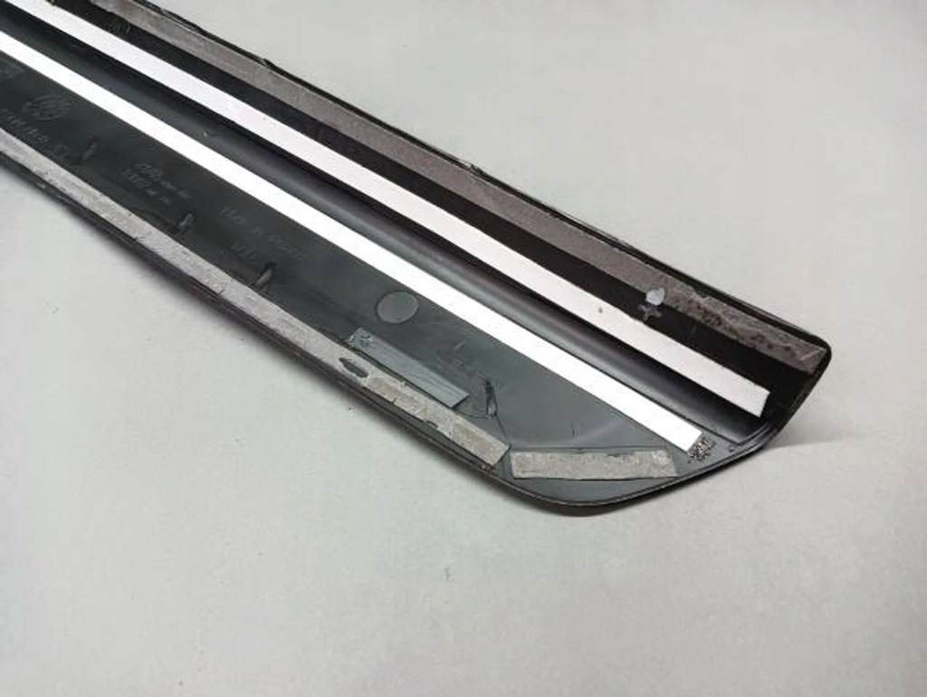 фото №9, Защита порог левый перед audi q5 8r 8r0853373