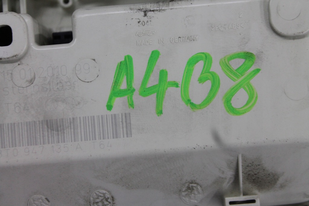 фото №8, Лампа стельовий 8t0947135a audi a4 b8 07-15