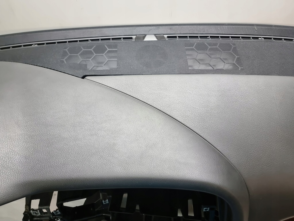 фото №9, Audi a6 c6 приборная панель приборная приборная панель консоль