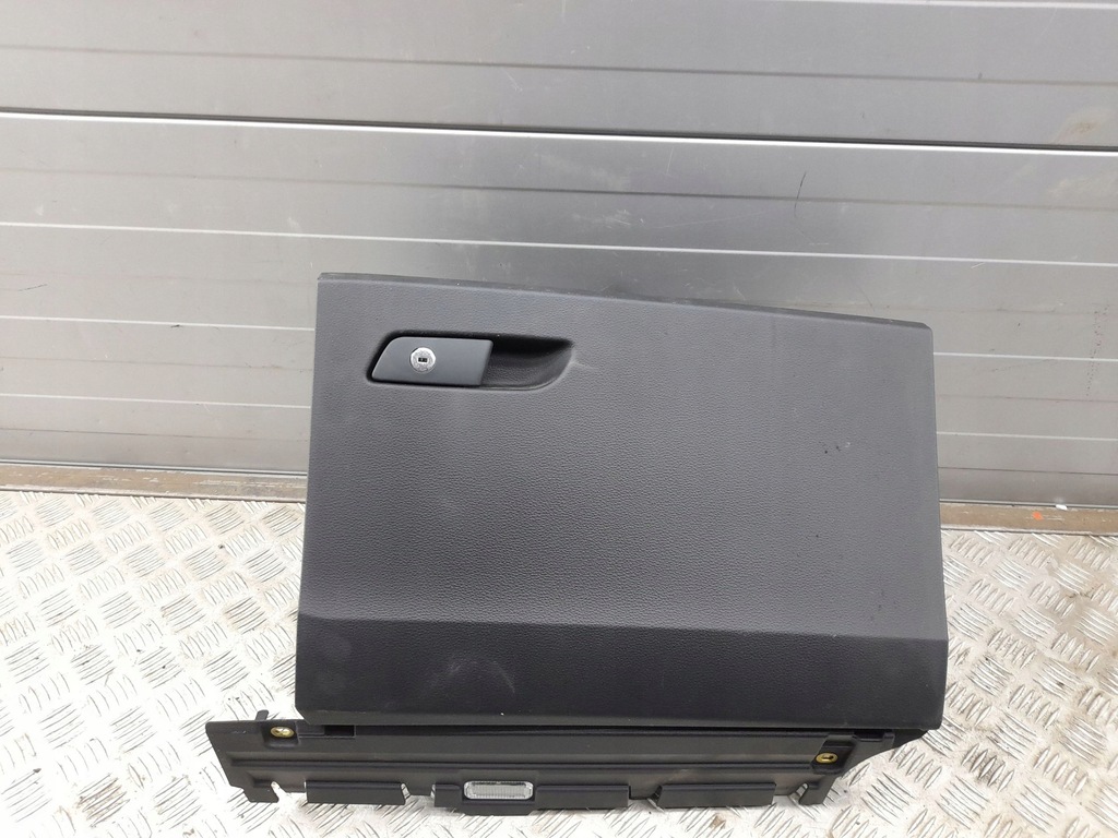 фото №9, Audi q5 sq5 2018 перед сторона правая бардачок панели приборной панели / комплект