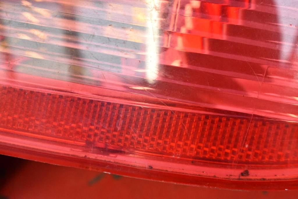 фото №12, Лампа права задня задня peugeot 307 5d hb 01-05