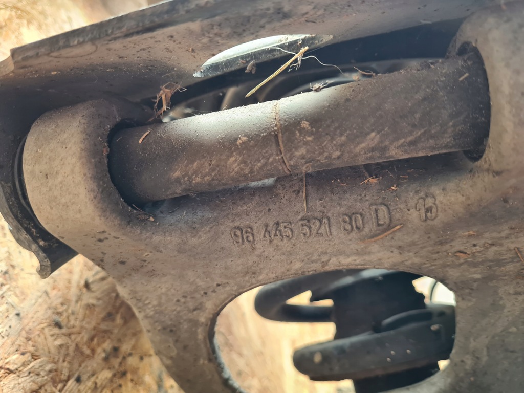 фото №9, Mcperson поворотный кулак левый перед peugeot 407