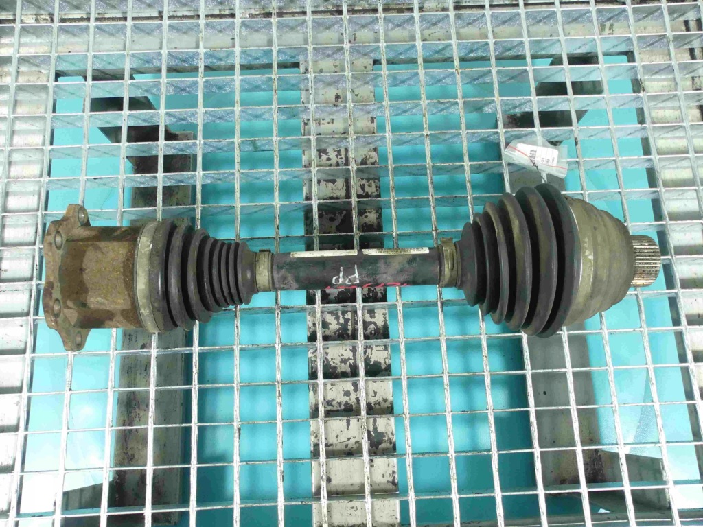 Купить Приводной вал правая перед audi a4 b8 2.7 tdi