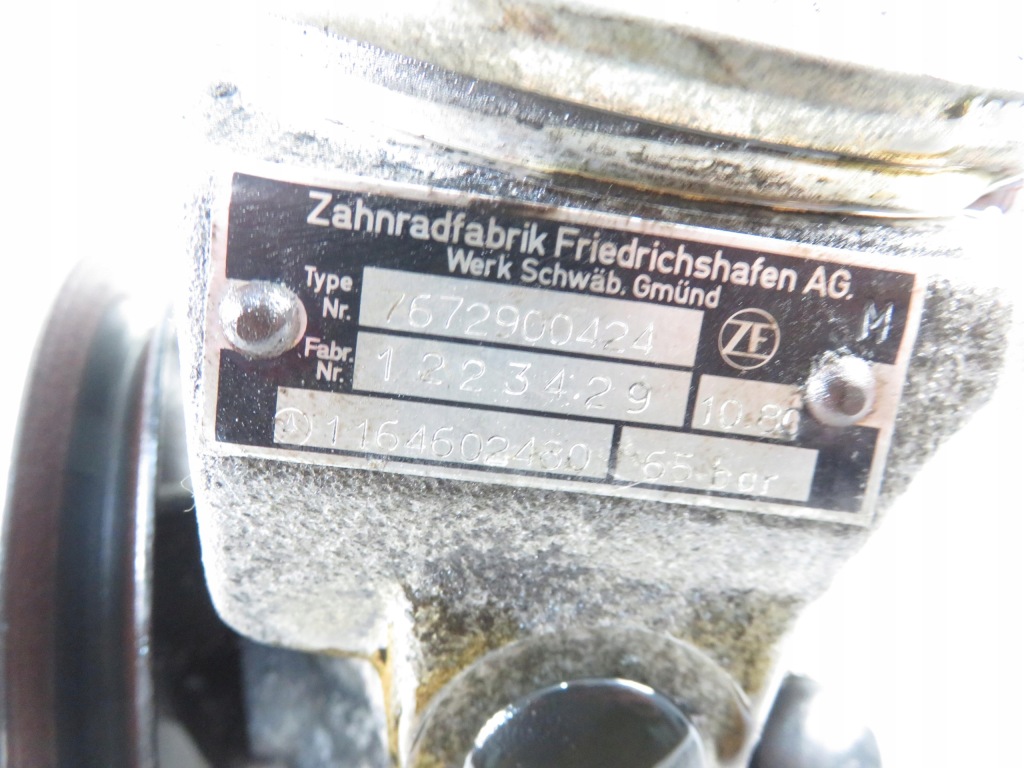 Насос підсилювача mercedes w123 300 d 7672900424 1164602480 Оригінал