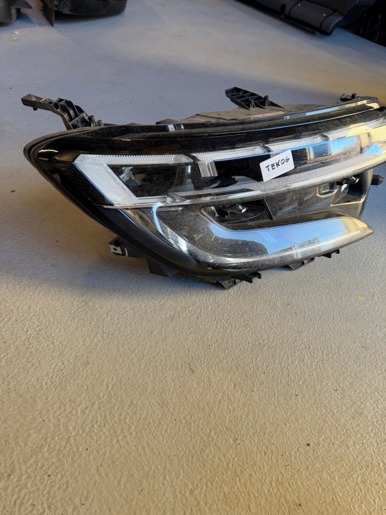 Фара лампа full led права комплектна renault austral 260100650r ідеальний стан Доставка