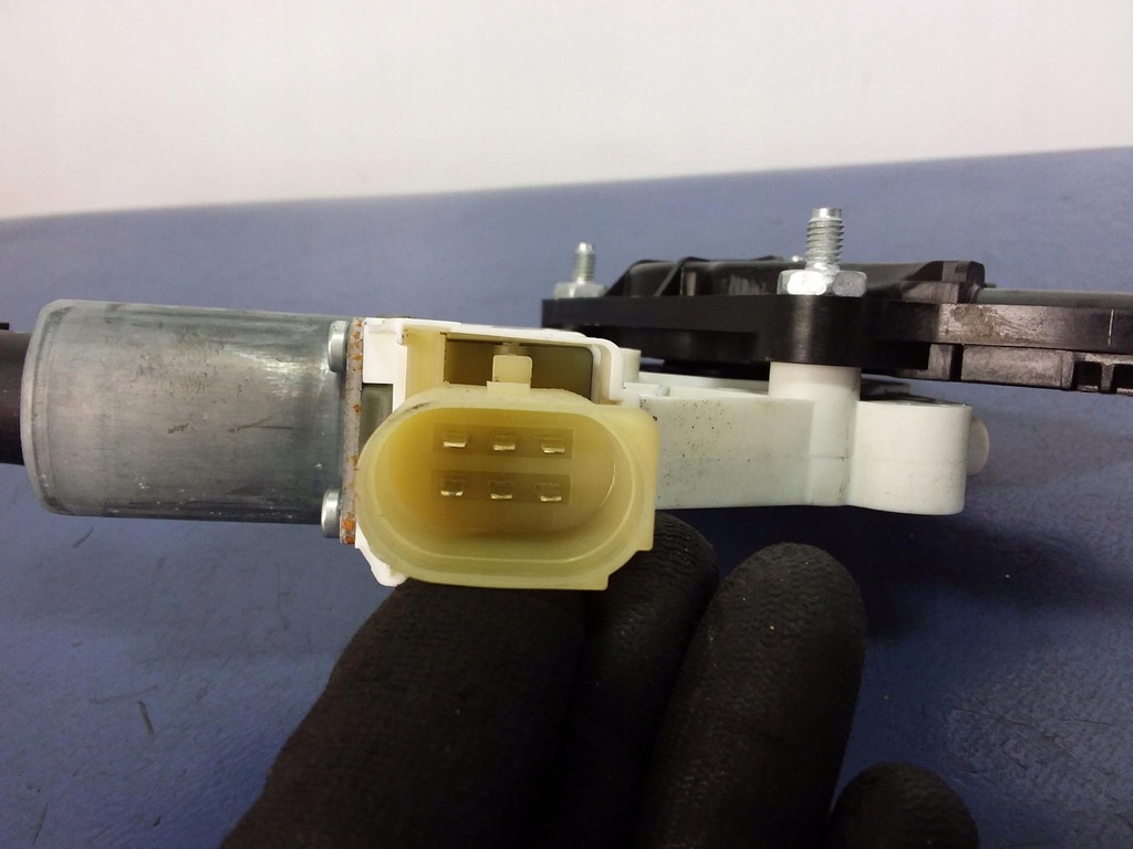 фото №4, Bmw 4 f36 підйомник скло задня правий 7326326