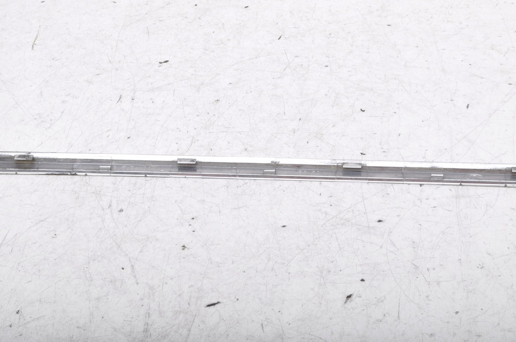 фото №7, Ford mondeo mk3 молдинг скло підвіконна лівий задня