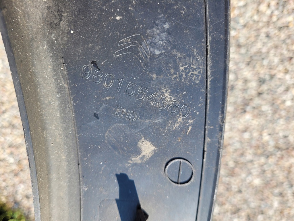 фото №6, Молдинг крыла задняя правый citroen c4 cactus