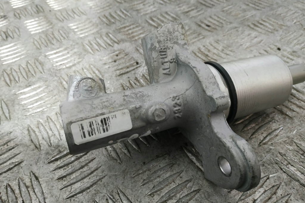 фото №8, Цилиндрик тормозной bmw 7 f01, f02 34336782289 3.0l дизель 180kw 2011