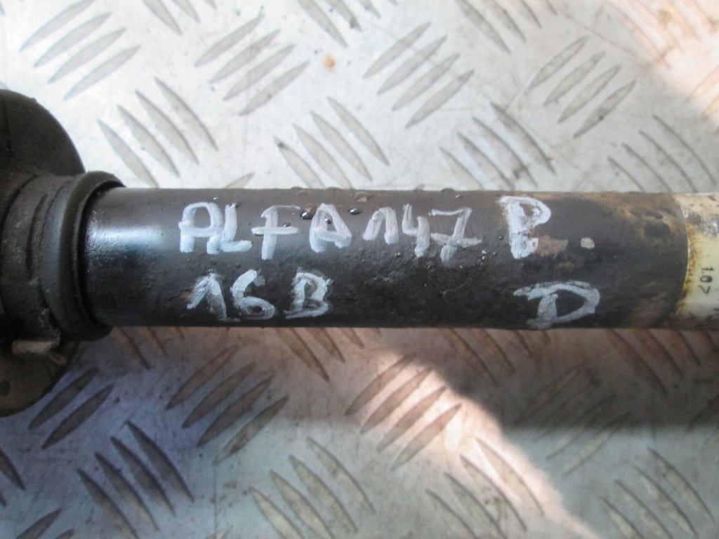 фото №2, Приводной вал правая шарниры alfa romeo 147 1.6 ts