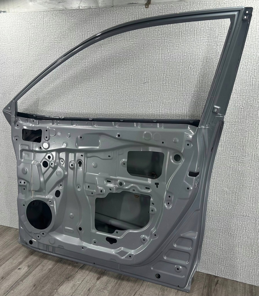 фото №12, Toyota corolla cross 2020- дверь правая перед