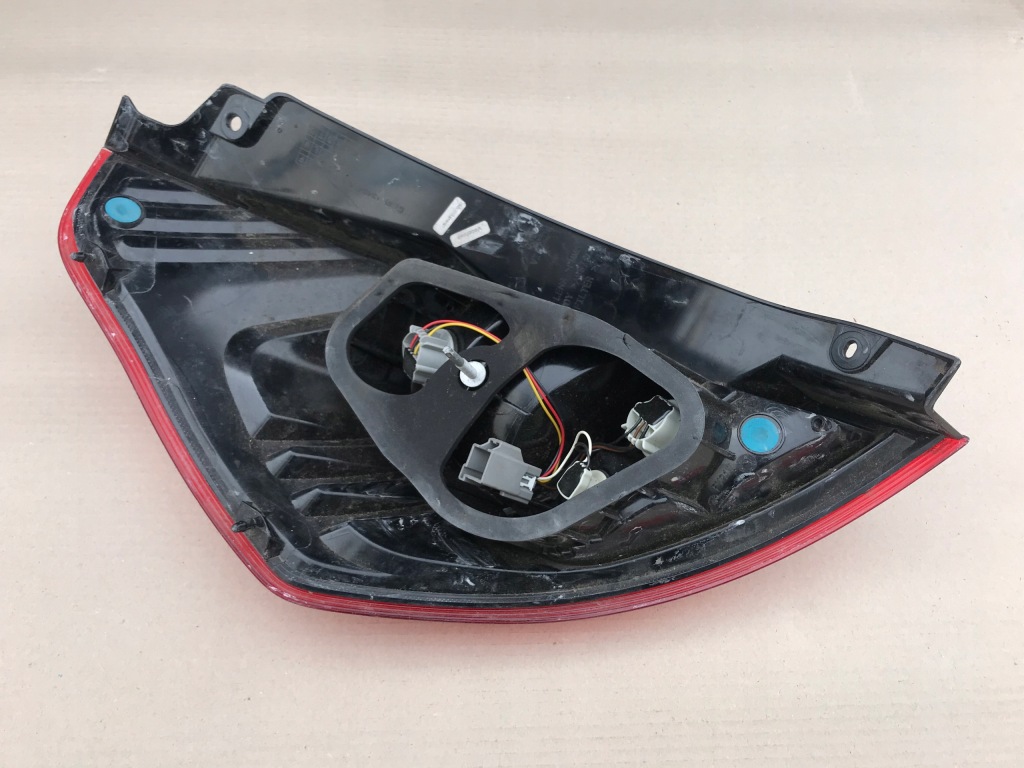 фото №2, Ford fiesta mk7 lift лампа задняя задняя правая