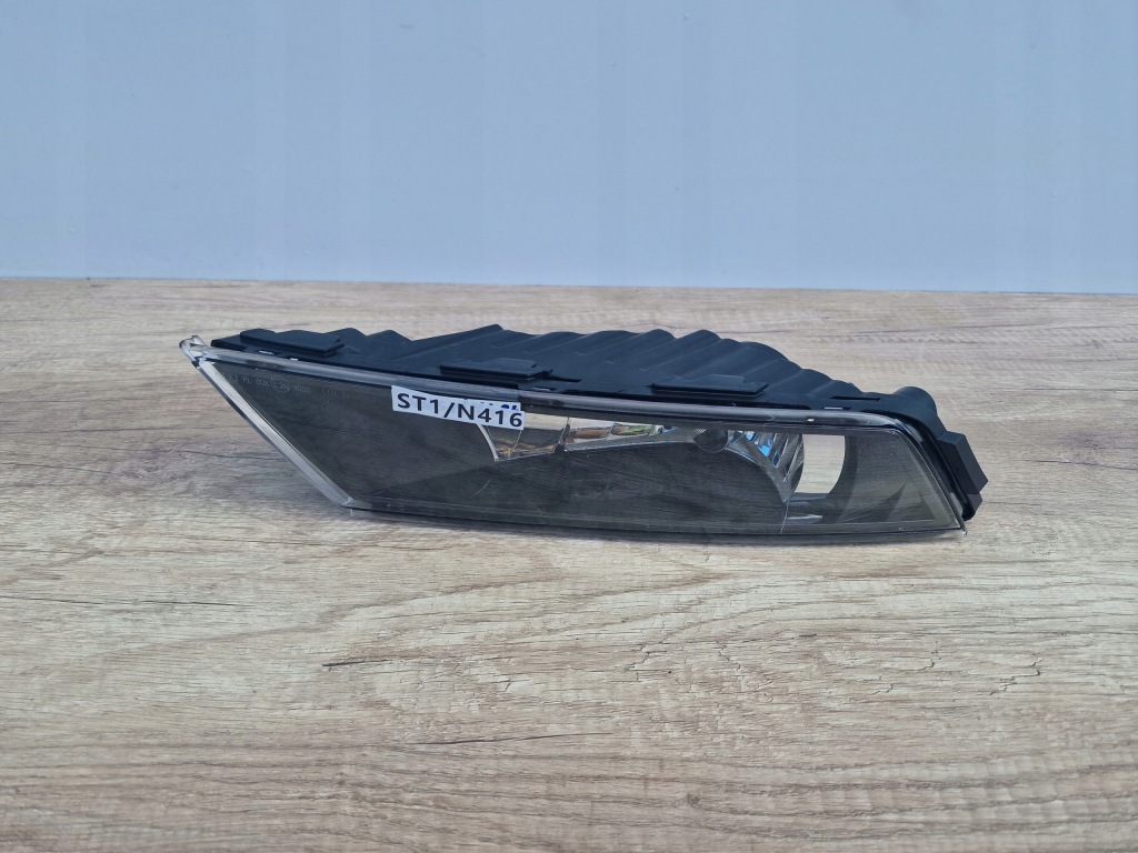 фото №1, Фара противотуманный skoda оригинальный номер 3v0941699