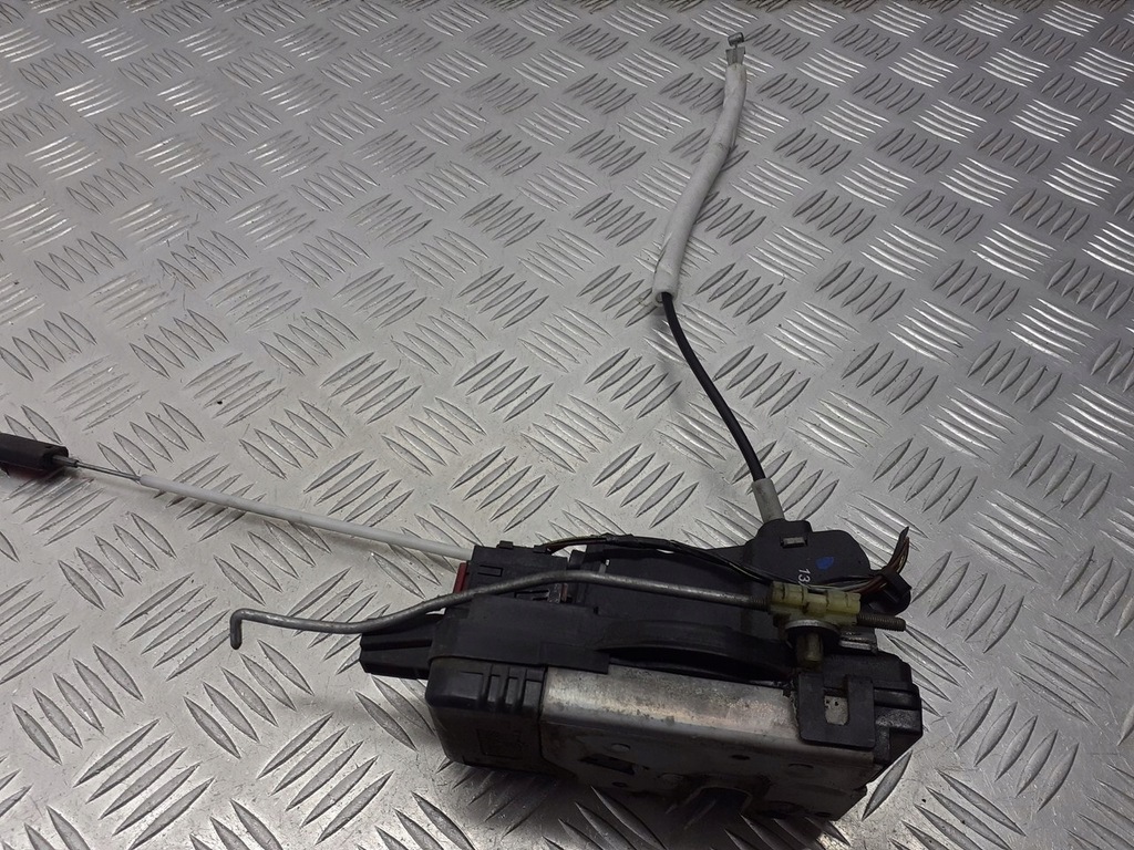 фото №1, Замок двері центральний правий перед opel signum 13210765 ql