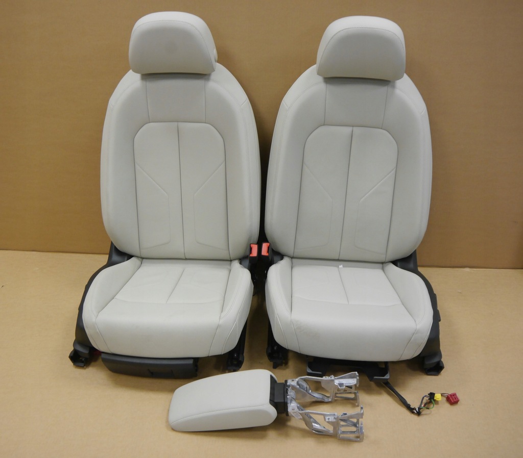 фото №1, Audi q3 83a сиденья кожа обивка